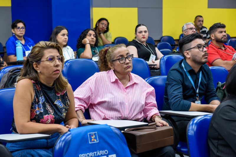 1º Encontro de Alinhamento de Pessoas no Auditório da Estácio