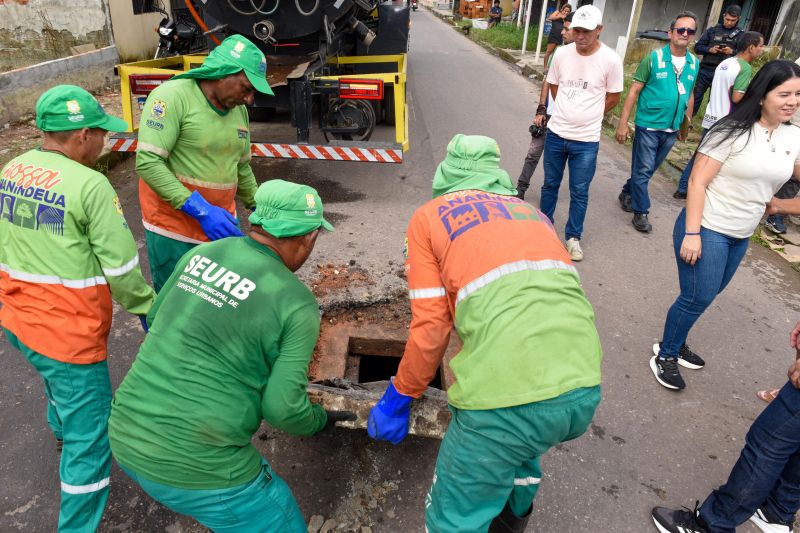 Mutirão da limpeza na comunidade Novo Cristo no Icuí