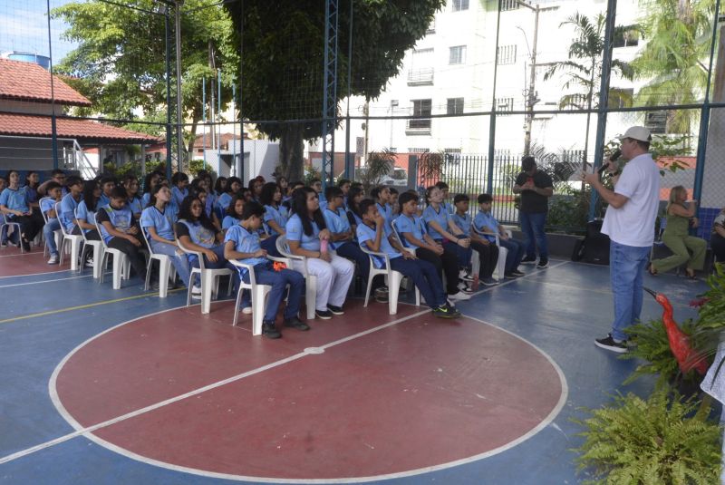 Diálogos Sustentáveis com várias atividades voltadas à Educação Ambiental na escola municipal Álvaro Adolfo
