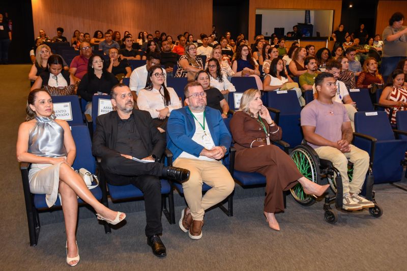 Congresso de Governança Interior no teatro de Ananindeua
