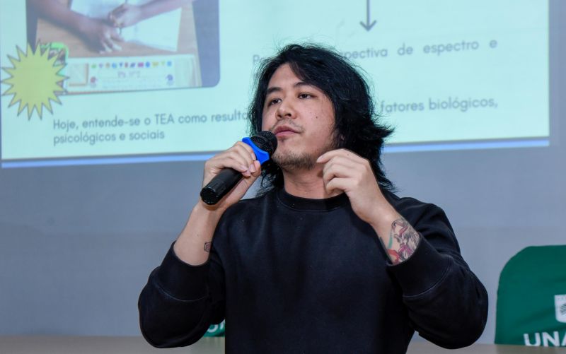 Entrega do premio amigo TEA ao CERTEA na Unama BR