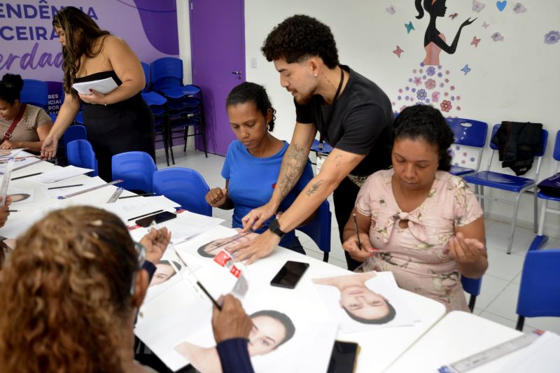 Curso de Design de Sobrancelhas