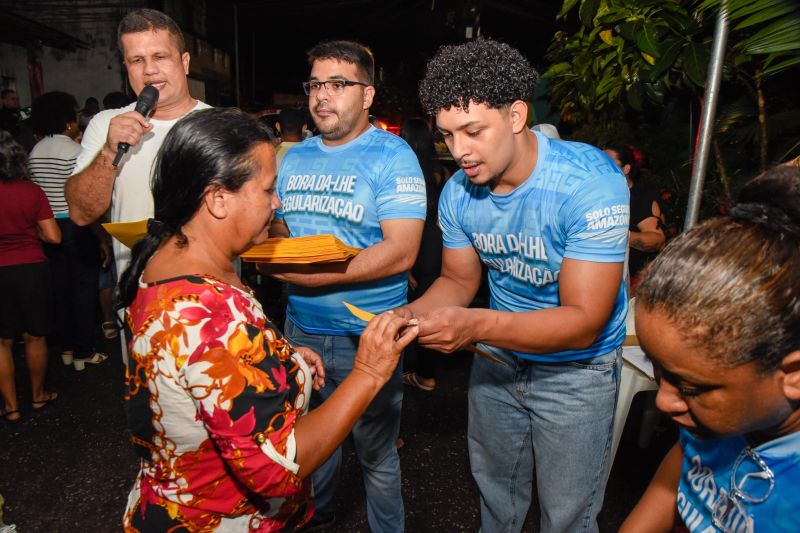 Entrega de Título de Propriedade na comunidade da Cacimba na Cidade Nova V
