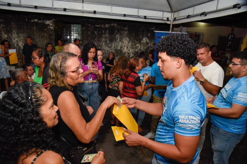 Entrega de Título de Propriedade na comunidade da Cacimba na Cidade Nova V