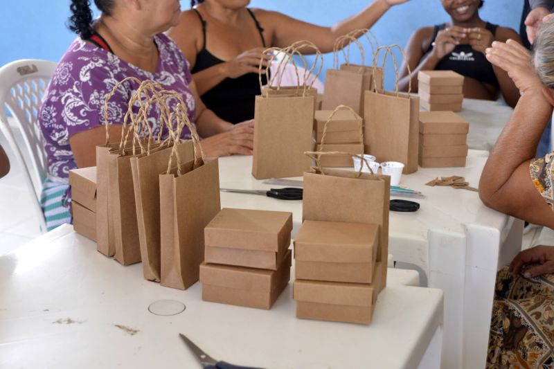 Curso de Embalagem no CRAS Santana