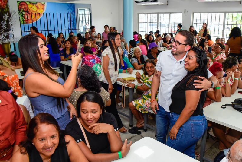 Almoço da Família no Restaurante Popular