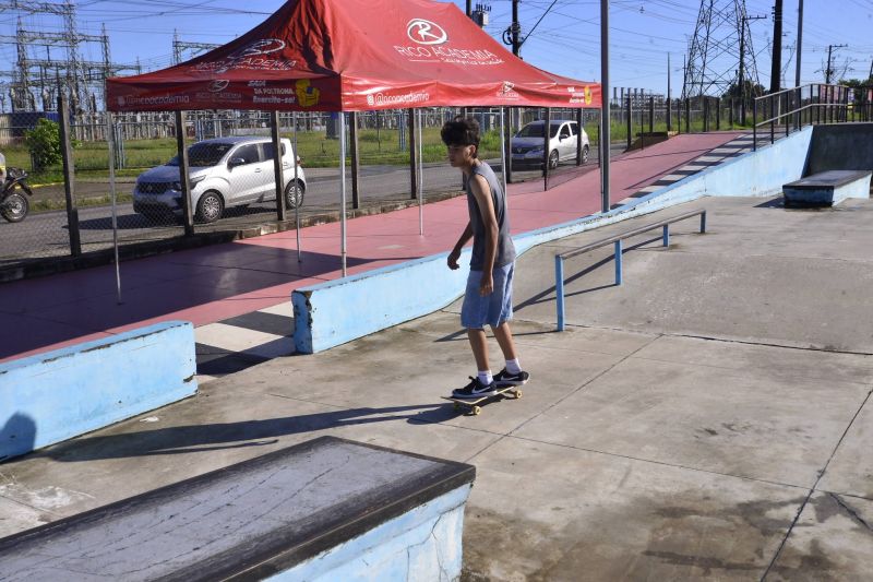 Oficina de Skate no espaço radical