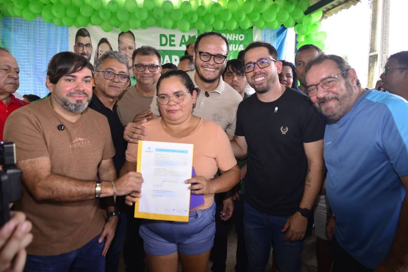 Entrega de Títulos de Propriedade na comunidade Rufinolândia