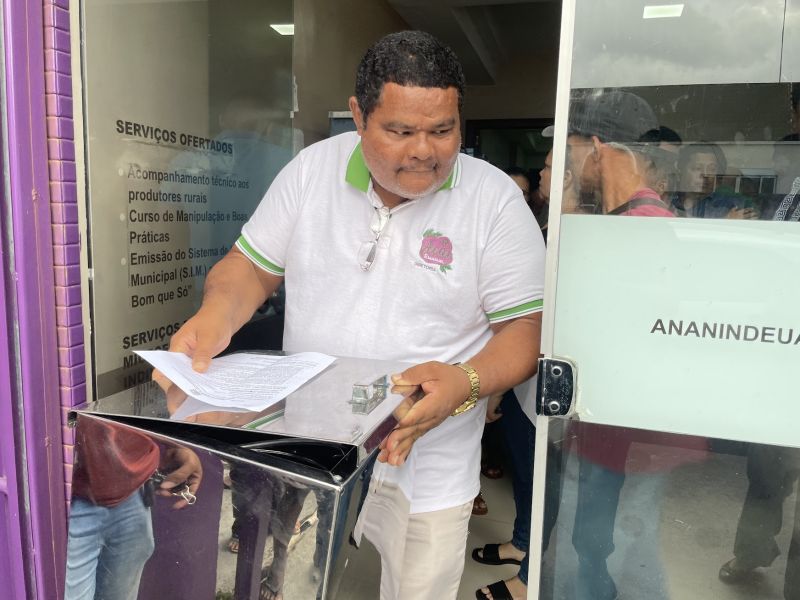 Entrega de tanque de branqueamento na Casa do Açaí