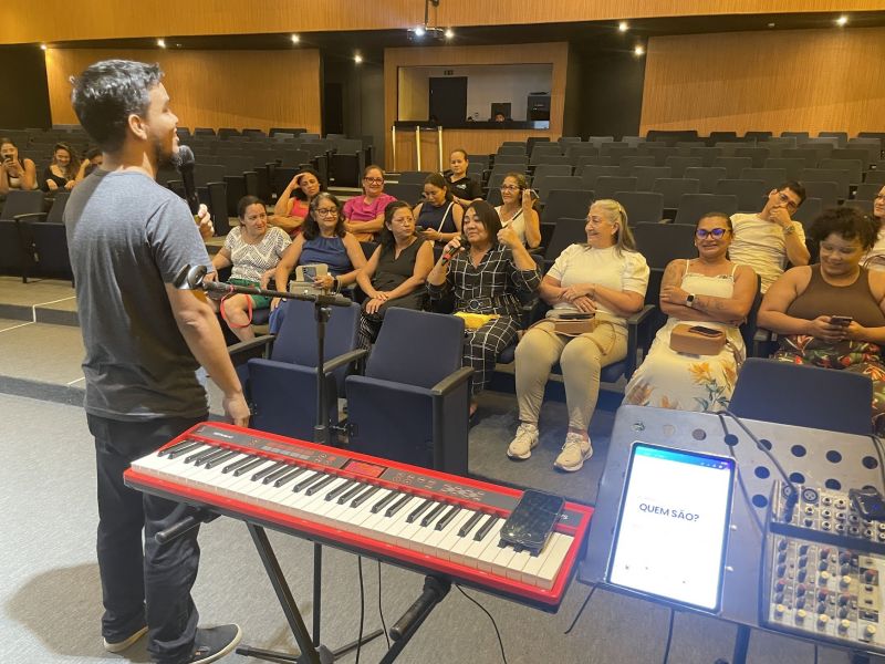 Oficina de Canto e Coral no Teatro Municipal