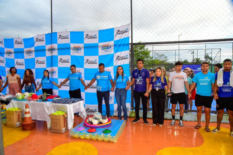 Entrega de material esportivos no Park Zona Sul