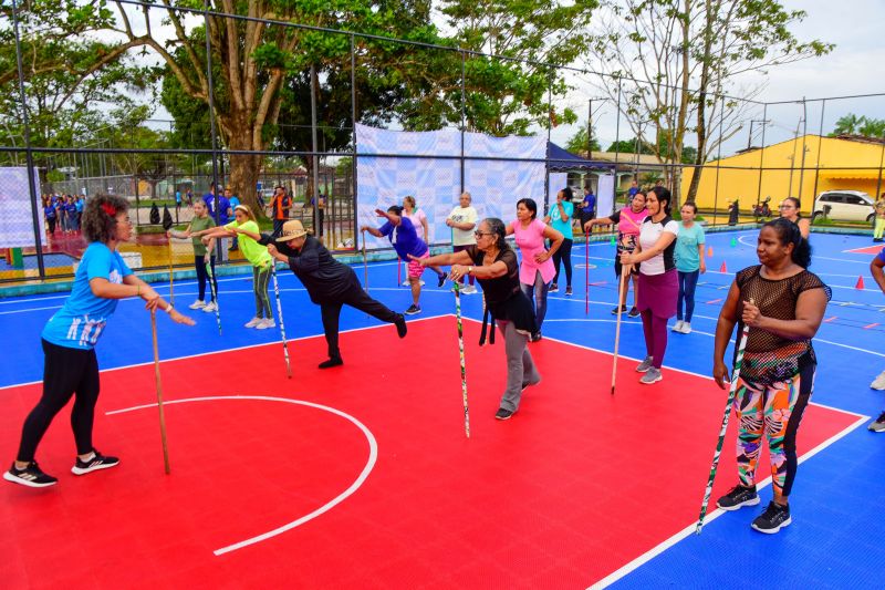 Entrega de material esportivos no Park Zona Sul