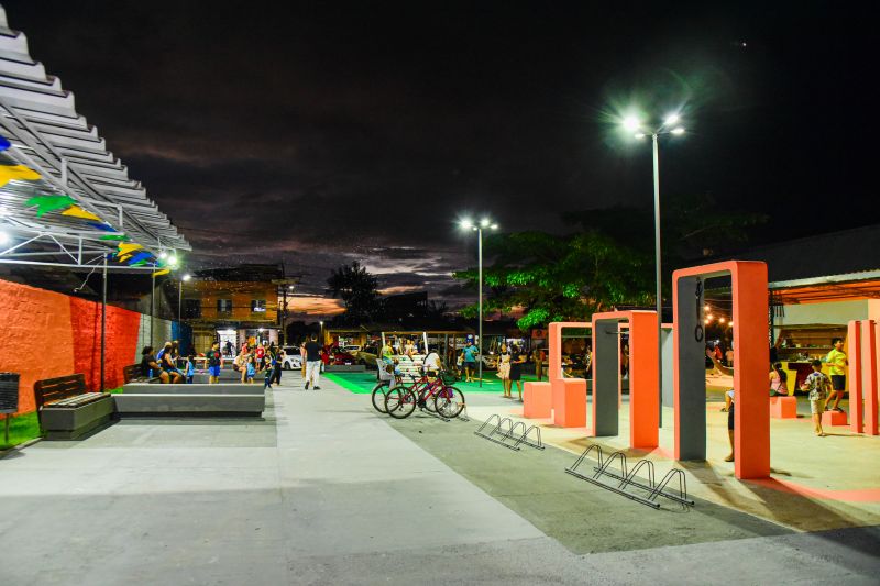 Inauguração da praça do conjunto Uirapuru no Icuí