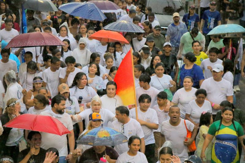 Marcha para Jesus da praça da Bíblia até Arterial 18