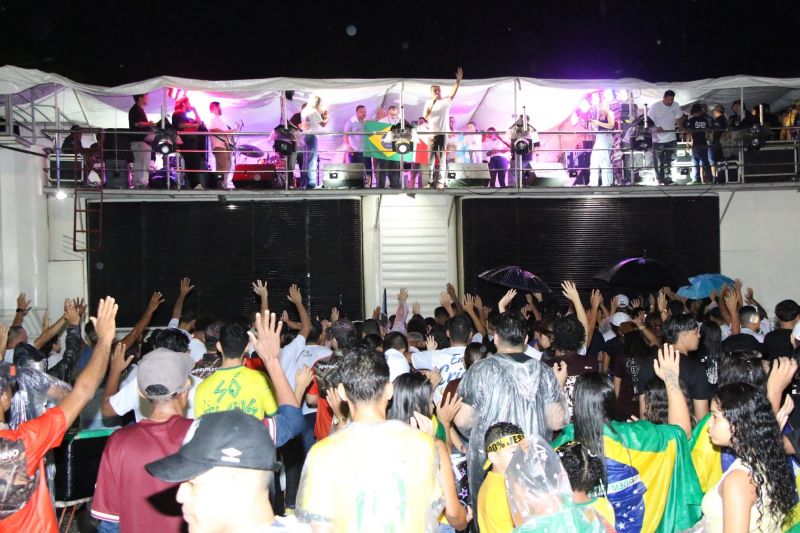 Marcha para Jesus da praça da Bíblia até Arterial 18