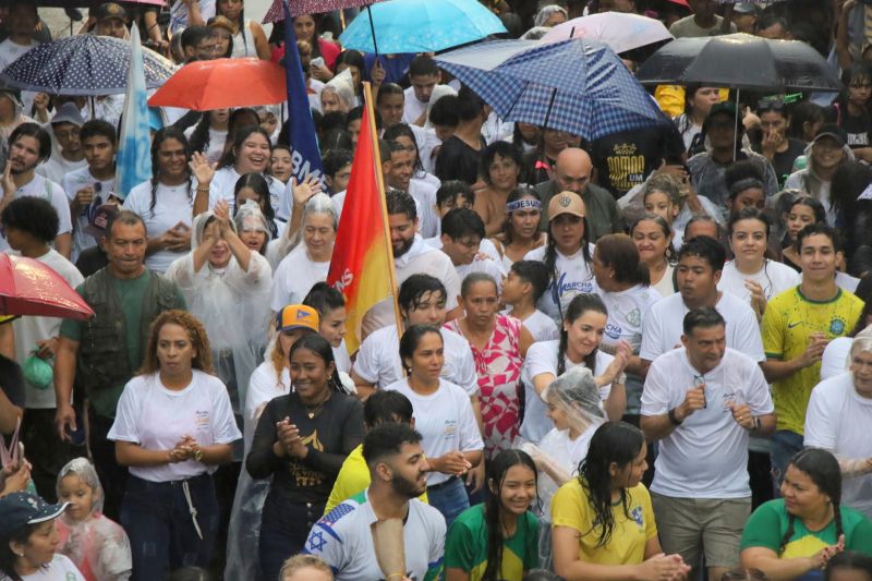 Marcha para Jesus da praça da Bíblia até Arterial 18