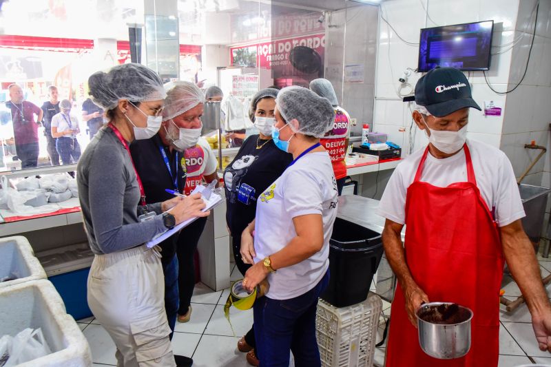 Ação MM nos pontos de açaí em Ananindeua