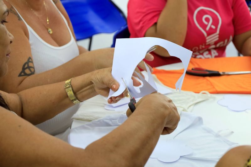 Curso de customização de roupa junina