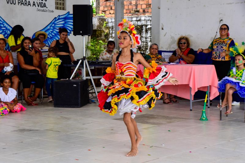 Festa junina na escola EMEF Raimunda Pinto no bairro 40 Horas