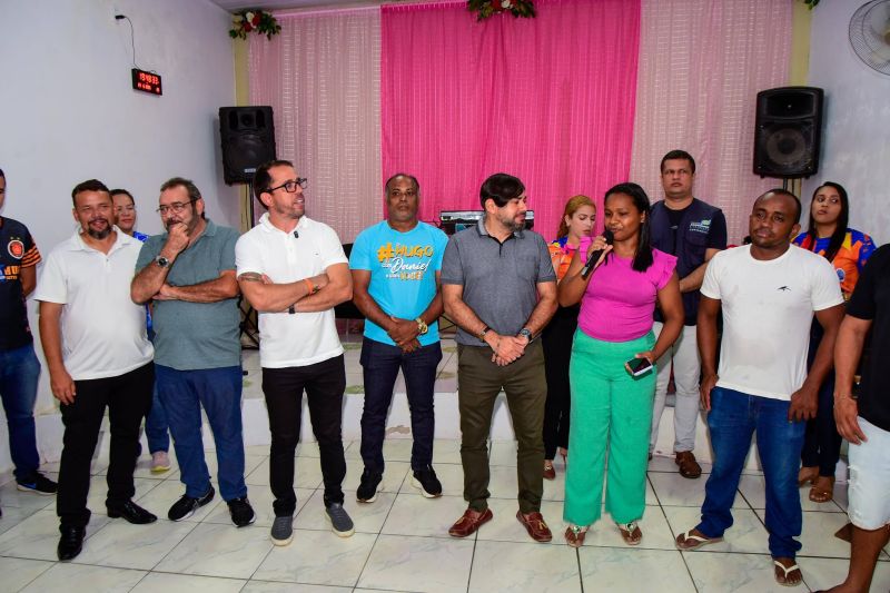 Entrega de títulos de propriedade na comunidade Vitória Régia no bairro do Coqueiro