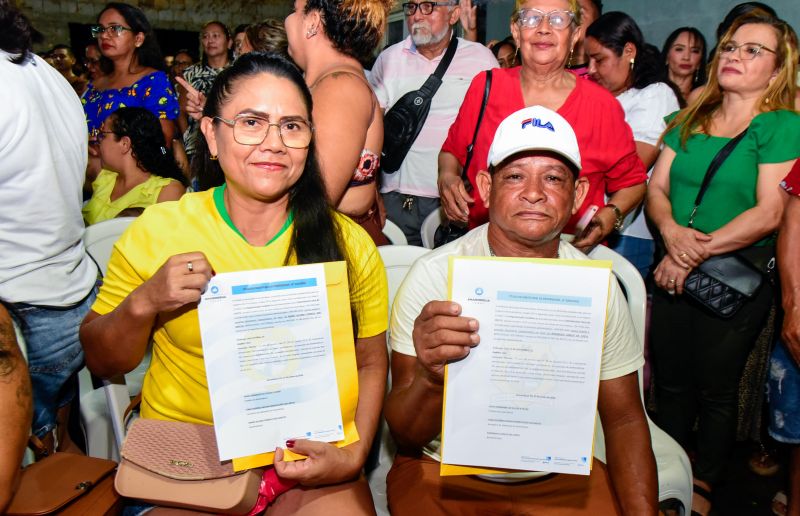 Entrega de Título de Propriedade na comunidade Orla de Cristo no bairro do Icuí