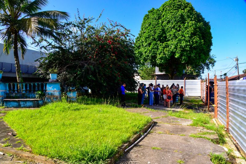 Assinatura de Ordem de Serviço da Praça dos Entregadores na Cidade Nova