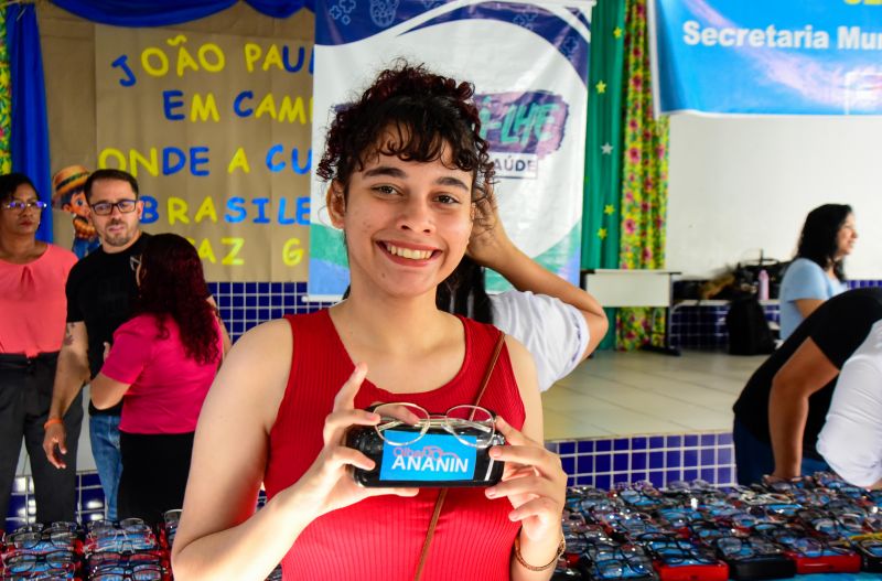Ação de entrega de Óculos