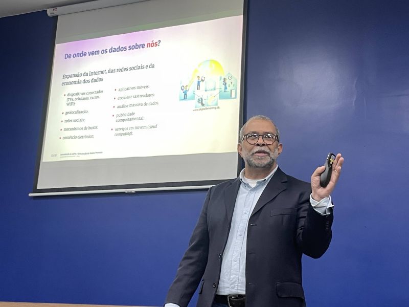 Formação de servidores da SEMAD