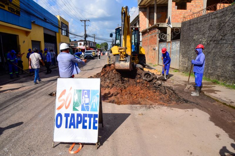 Lançamento do programa Só o Tapete na rua Bom Sossego no bairro Centro
