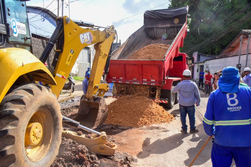 Lançamento do programa Só o Tapete na rua Bom Sossego no bairro Centro