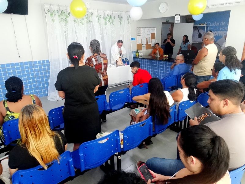 Aniversário de 1 ano da clínica saúde da família Deus é Amor na travessa Sn 21 na Cidade Nova