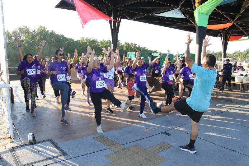 Corrida do projeto Defesa Pessoal para Mulheres (PDP-Mulheres) na Orla do Icuí