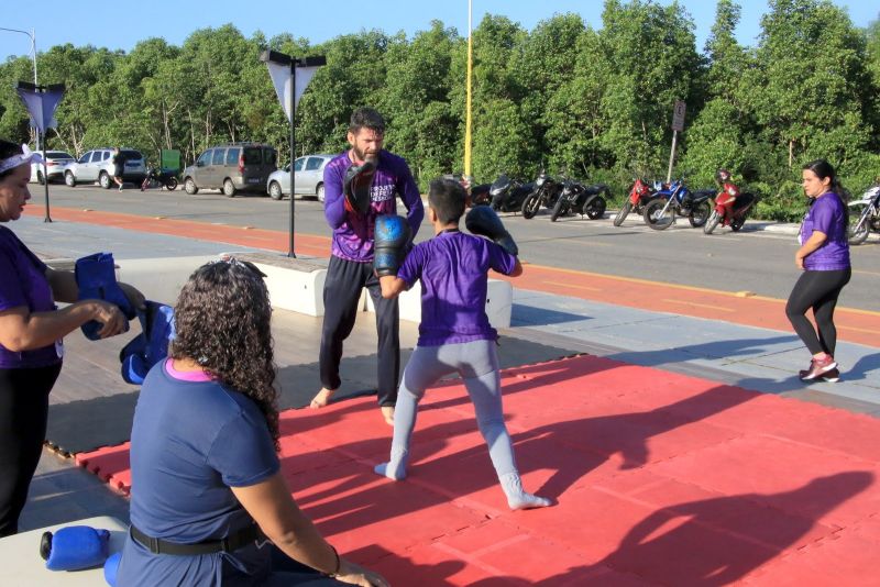 Corrida do projeto Defesa Pessoal para Mulheres (PDP-Mulheres) na Orla do Icuí