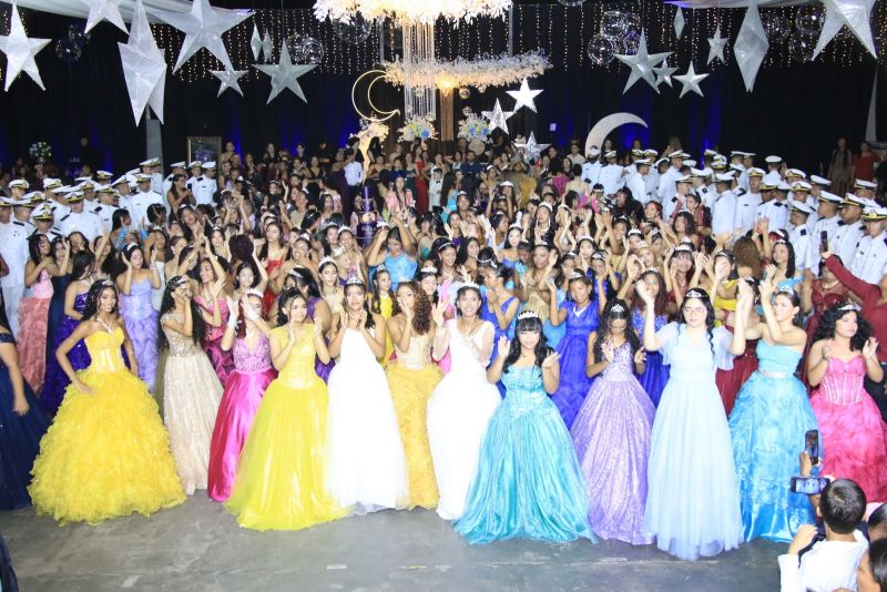 Baile de Debutantes na AABB