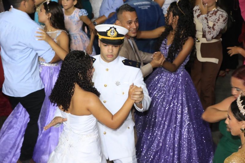 Baile de Debutantes na AABB