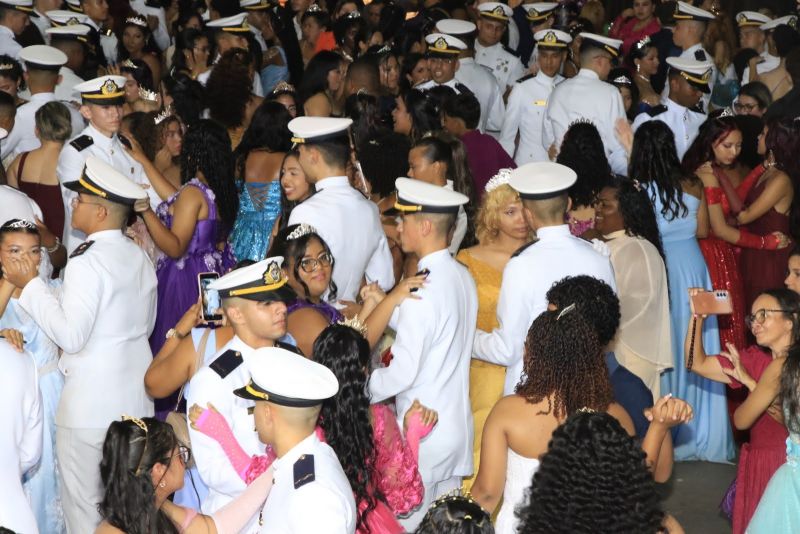 Baile de Debutantes na AABB