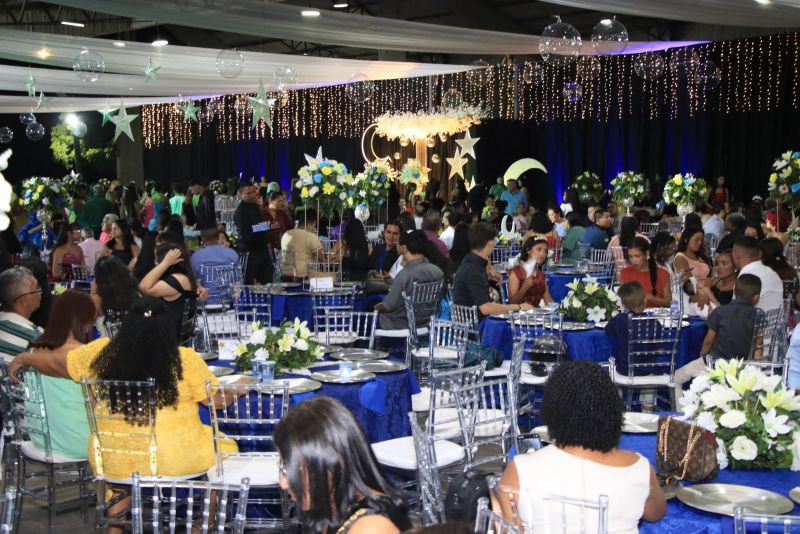 Baile de Debutantes na AABB