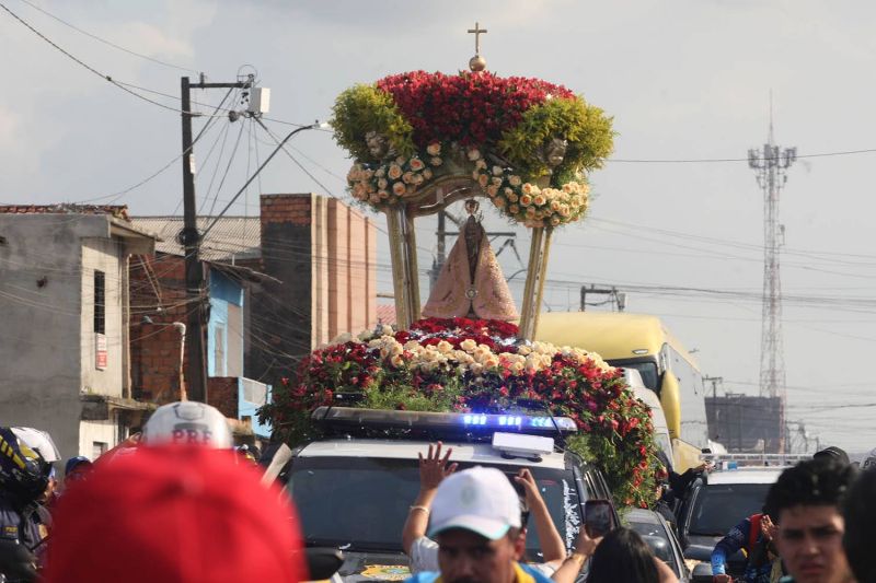 Traslado da imagem peregrina de Nossa Senhora de Nazaré em Ananindeua.