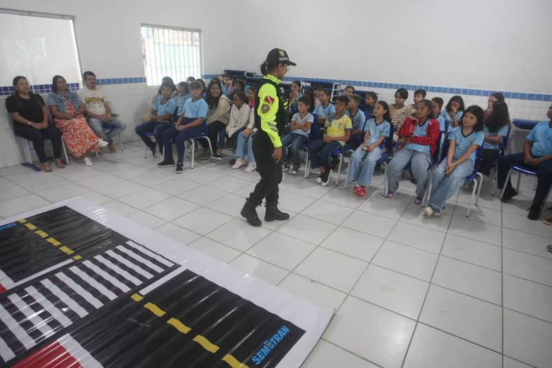 Escola São Judas Tadel recebeu a Semutran.