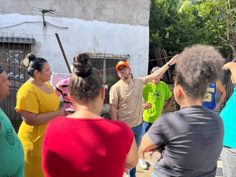 Prefeito Dr. Hugo Atayde vistoria áreas atingidas por alagamentos no Coqueiro e reforça ações integradas