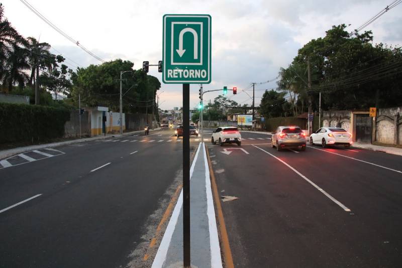 Moradores, lideranças e convidados acompanharam a entrega da nova Avenida Hélio Gueiros, que passa a oferecer melhores condições de mobilidade e circulação para a população.