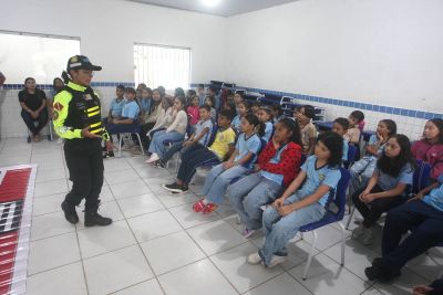 Galeria: Vai á escola, na escola São Judas Tadeu bairro Águas Lindas