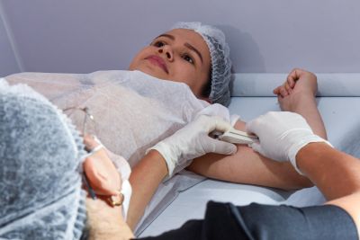 Galeria: Implanon implantação na Policlínica Carlos Guimarães