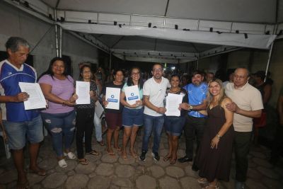 Prefeitura de Ananindeua entrega Certidões de Registro de Imóveis a famílias do bairro Levilândia