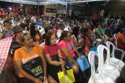 Mais de 500 famílias recebem título de propriedade na Comunidade Nova Esperança, no Coqueiro