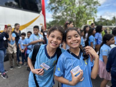 Visita guiada transforma manhã de alunos em experiência educativa no Parque Vila Maguary