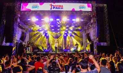 Fé e música reúnem milhares de pessoas na primeira noite do Adora Pará 2026, em Ananindeua 